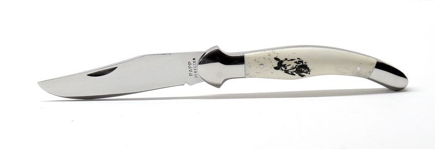 Fejesgörbe bicska, csont markolat, gravírozott ló-fej díszítéssel