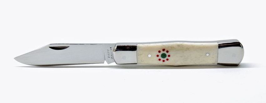 Cakli Extra bicska szürkemarha csont markolat, trikolor kokárdával